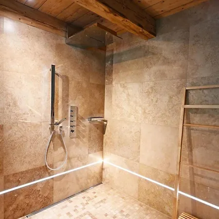 Villa 4br Chalet With Mountain Panorama Hofmark