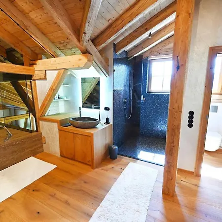 4br Chalet With Mountain Panorama Villa *