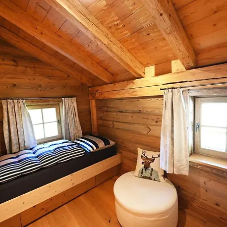4br Chalet With Mountain Panorama Villa